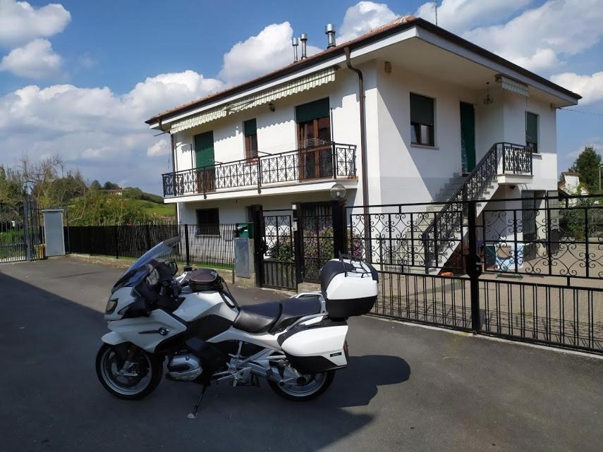 Astixio Villa San Damiano dʼAsti Kültér fotó